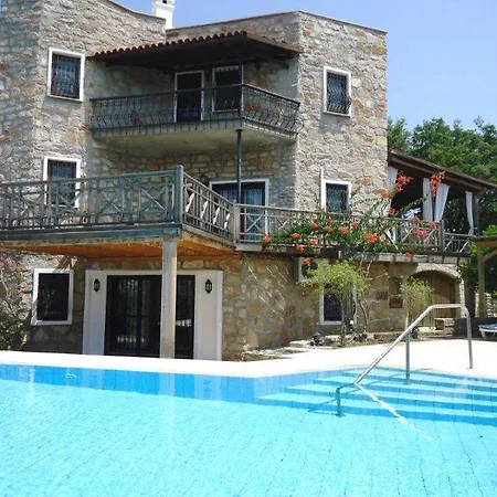 Evoteli Group Ozel Havuzlu 6+1 Villa Bitez